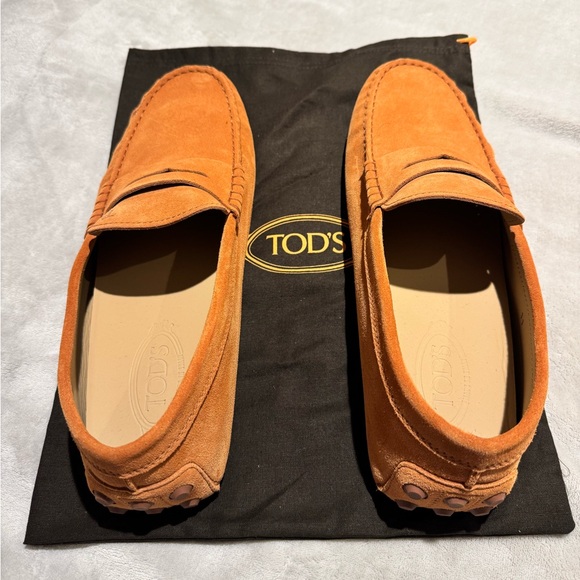 Men’s Tods loafers - Picture 1 of 3